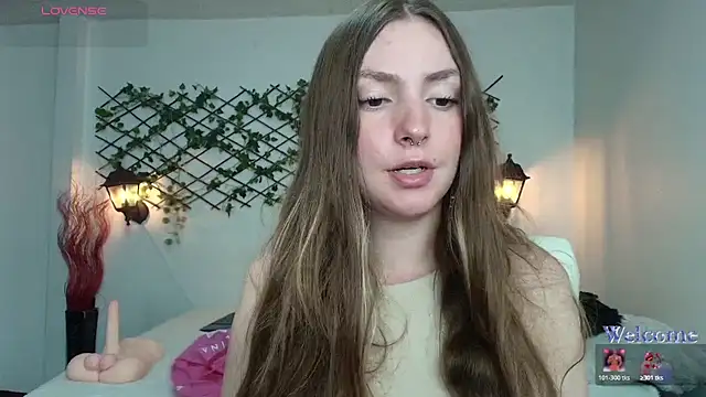 velvet  moon online show from 04/24/26, 02:03