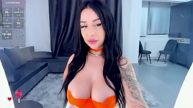 Snapshot of oh_julya chatting on 12/12/24, 09:58 oh julya online show from 12/12/24, 09:58