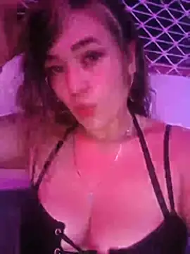Snapshot of miss_berlyn chatting on 06/14/26, 02:24 miss berlyn online show from 06/14/26, 02:24