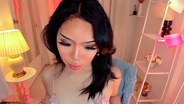 MS LUNA online show from 02/12/26, 12:27