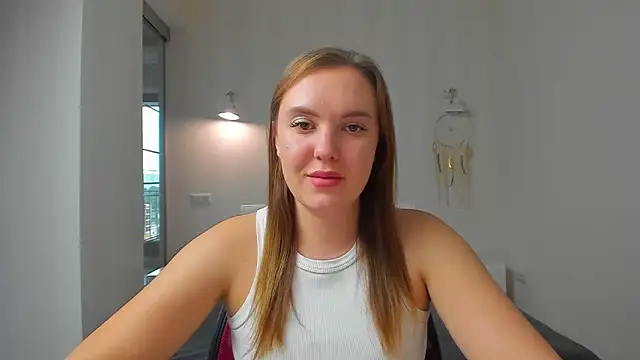 EmmaNorman online show from 10/05/25, 02:26