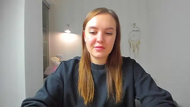 EmmaNorman online show from 10/08/25, 04:15