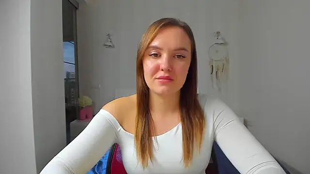 EmmaNorman online show from 10/20/25, 03:12