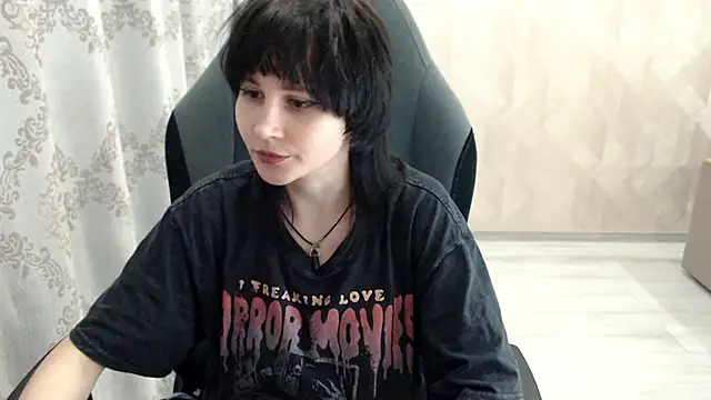 MistyDark online show from 10/14/25, 09:32