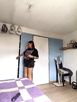 Snapshot of xjuanaxmaldadxxx chatting on 03/16/26, 04:44 xjuanaxmaldadxxx online show from 03/16/26, 04:44