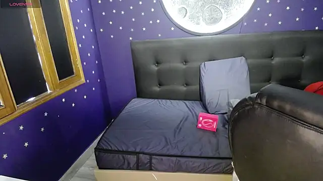 Megara 25 online show from 04/25/26, 04:48