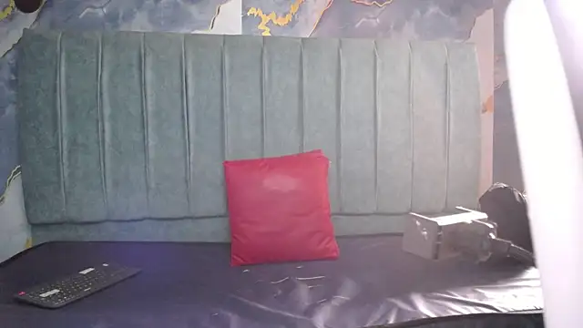 Megara 25 online show from 07/03/26, 01:17