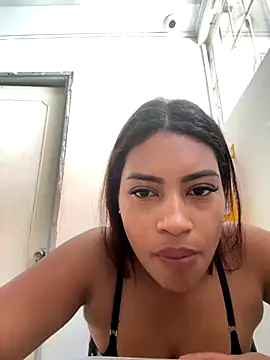 AmberMoss1 online show from 09/13/25, 06:29