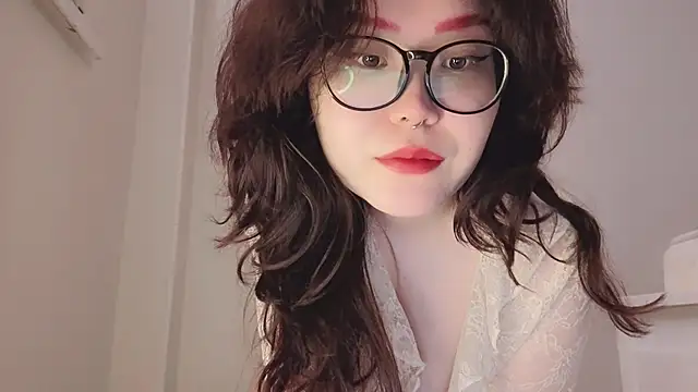 Snapshot of tsunade_chan chatting on 05/28/26, 04:10 tsunade chan online show from 05/28/26, 04:10