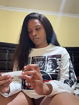 nia long21 online show from 10/07/25, 04:15