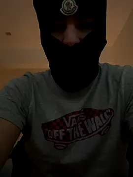 Snapshot of Gibbyyy_ chatting on 11/20/25, 02:06 Gibbyyy online show from 11/20/25, 02:06