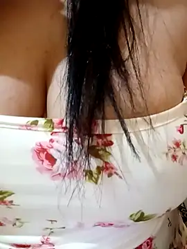 Romayssaa online show from 05/10/26, 11:48