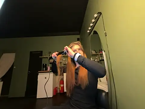 sash87350 online show from 11/26/25, 05:58