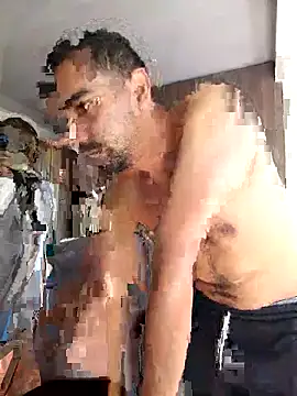 stivenlujan69 online show from 11/18/25, 01:48