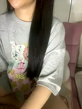 Snapshot of RubyBerry chatting on 09/15/25, 04:18 RubyBerry online show from 09/15/25, 04:18