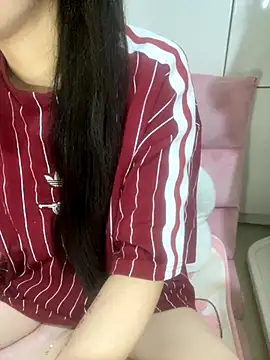 Snapshot of RubyBerry chatting on 09/18/25, 01:40 RubyBerry online show from 09/18/25, 01:40