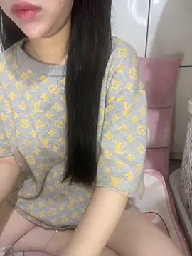 Snapshot of RubyBerry chatting on 09/20/25, 02:34 RubyBerry online show from 09/20/25, 02:34