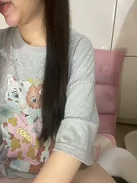 Snapshot of RubyBerry chatting on 10/03/25, 01:35 RubyBerry online show from 10/03/25, 01:35