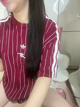 Snapshot of RubyBerry chatting on 10/09/25, 02:20 RubyBerry online show from 10/09/25, 02:20