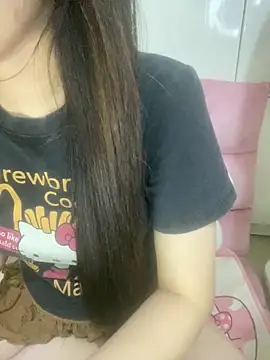 Snapshot of RubyBerry chatting on 10/10/25, 03:49 RubyBerry online show from 10/10/25, 03:49