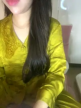 Snapshot of RubyBerry chatting on 10/29/25, 06:26 RubyBerry online show from 10/29/25, 06:26