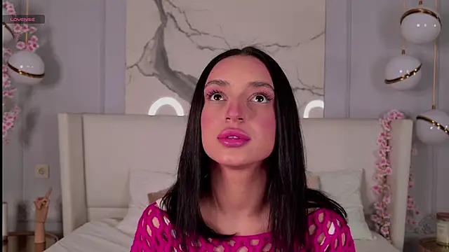 AdoraCortes online show from 11/22/25, 05:06