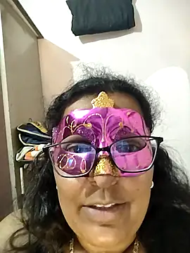 Snapshot of sexy_aaru chatting on 06/07/26, 06:00 sexy aaru online show from 06/07/26, 06:00
