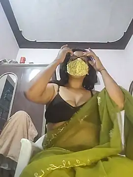 Snapshot of sexy_aaru chatting on 06/18/26, 06:01 sexy aaru online show from 06/18/26, 06:01