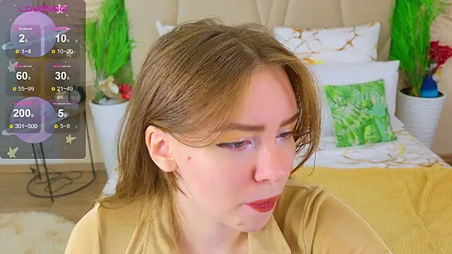 Moon  Bunny online show from 09/29/25, 04:34