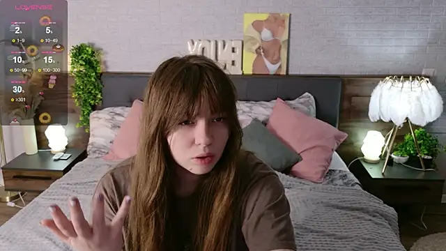 Snapshot of Moon__Bunny chatting on 05/16/26, 03:11 Moon Bunny online show from 05/16/26, 03:11