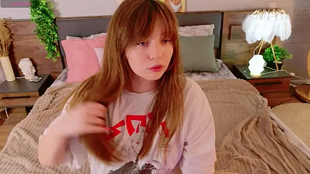 Snapshot of Moon__Bunny chatting on 05/23/26, 03:27 Moon Bunny online show from 05/23/26, 03:27