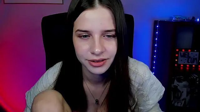 Snapshot of LuxMaya chatting on 03/09/26, 07:34 LuxMaya online show from 03/09/26, 07:34