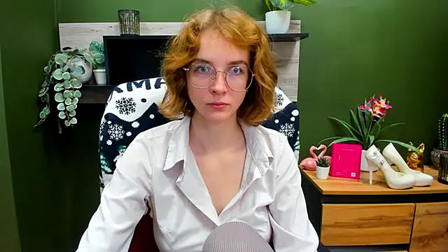 juicyPenny online show from 10/29/25, 07:43