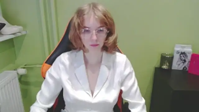 juicyPenny online show from 12/15/25, 07:45