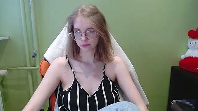 juicyPenny online show from 02/24/26, 07:28