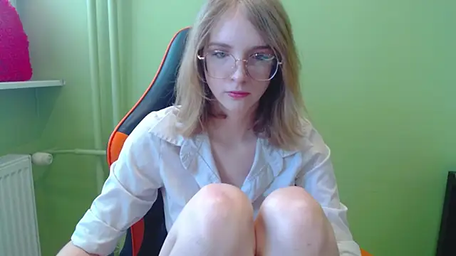 juicyPenny online show from 03/26/26, 07:47