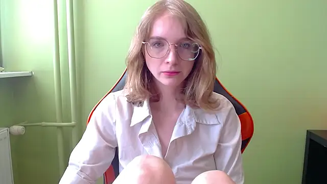 juicyPenny online show from 04/11/26, 06:18