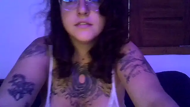 Blue Liz online show from 11/29/25, 05:27