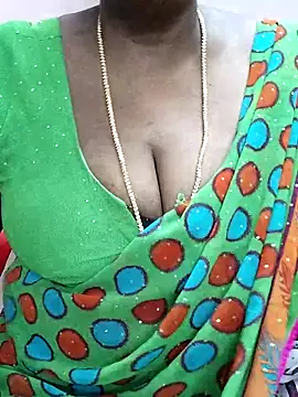 Snapshot of shobini chatting on 09/18/25, 04:42 shobini online show from 09/18/25, 04:42