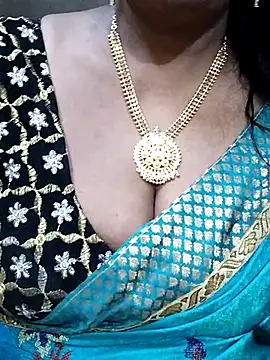 Snapshot of shobini chatting on 10/12/25, 01:54 shobini online show from 10/12/25, 01:54