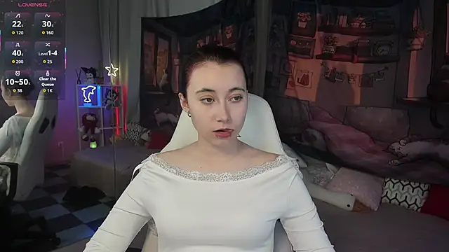 ClaraParks online show from 10/27/25, 10:03