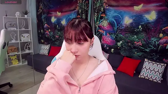 ClaraParks online show from 11/21/25, 06:50