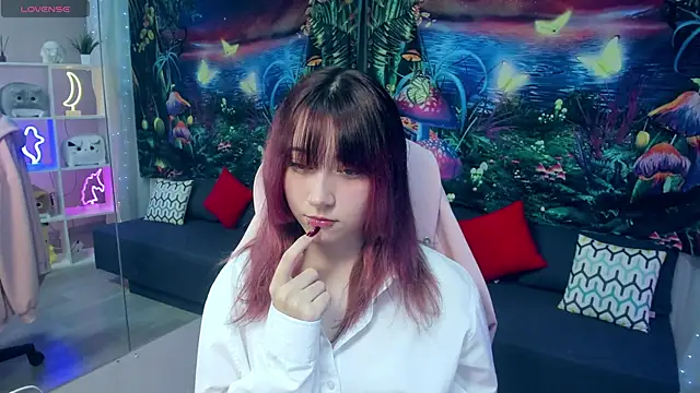 ClaraParks online show from 11/23/25, 06:41