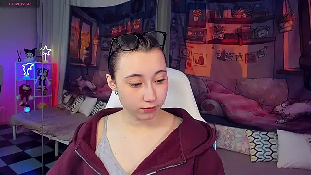 ClaraParks online show from 12/14/25, 10:25