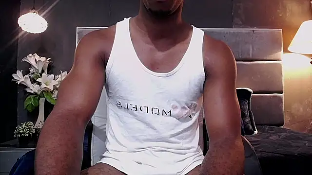 Snapshot of blackbignude chatting on 10/24/25, 01:46 blackbignude online show from 10/24/25, 01:46