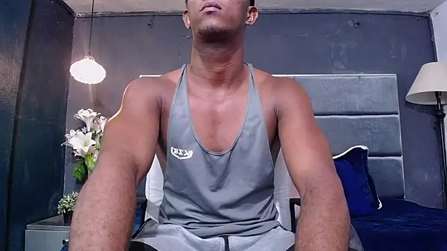 Snapshot of blackbignude chatting on 10/26/25, 01:33 blackbignude online show from 10/26/25, 01:33