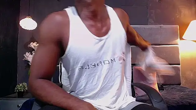 Snapshot of blackbignude chatting on 10/29/25, 01:19 blackbignude online show from 10/29/25, 01:19