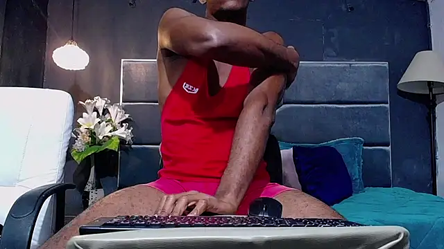 Snapshot of blackbignude chatting on 11/14/25, 05:28 blackbignude online show from 11/14/25, 05:28