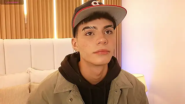 Dulcey  online show from 03/17/26, 04:39