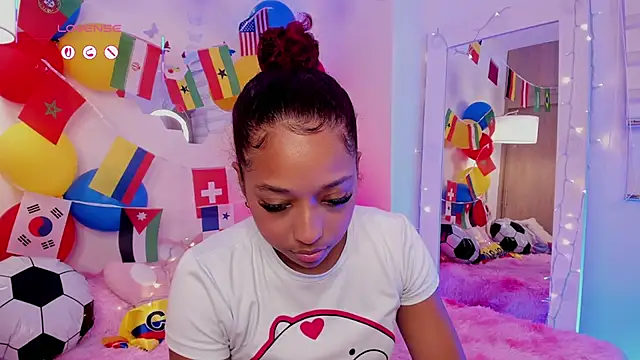 Snapshot of _Zahara_ chatting on 07/01/26, 11:48 Zahara online show from 07/01/26, 11:48